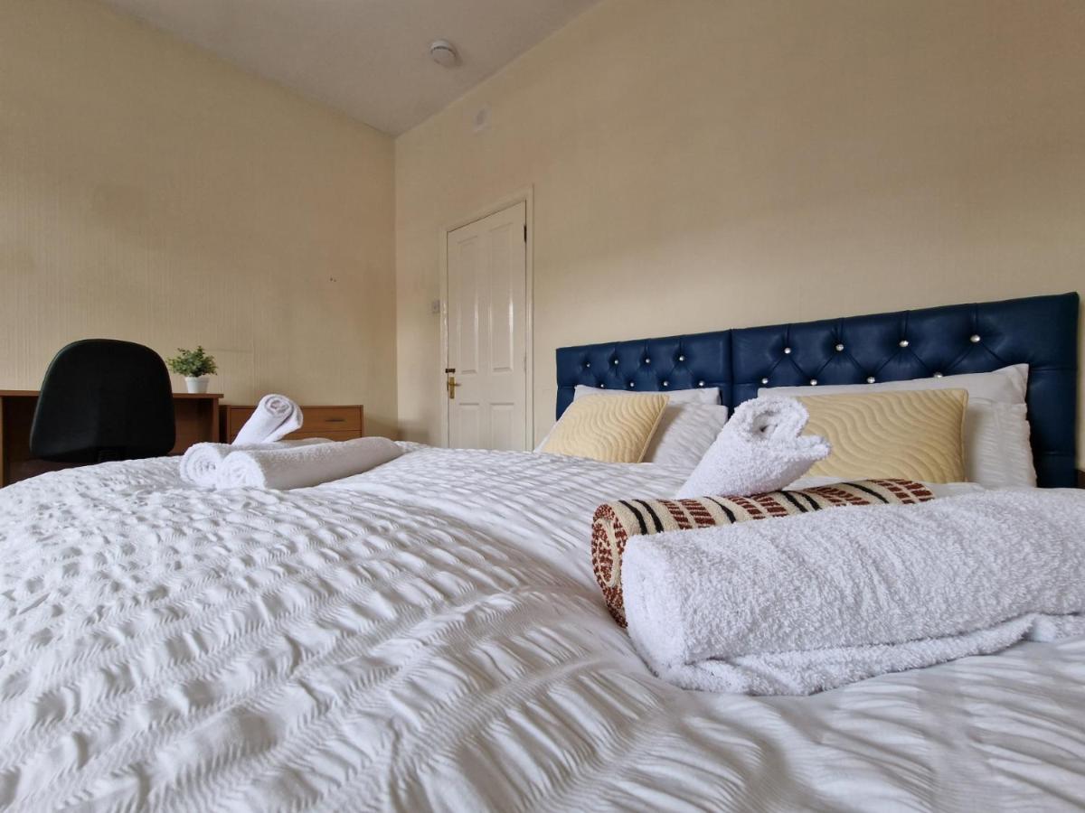 Living Serviced 5 Homestay *